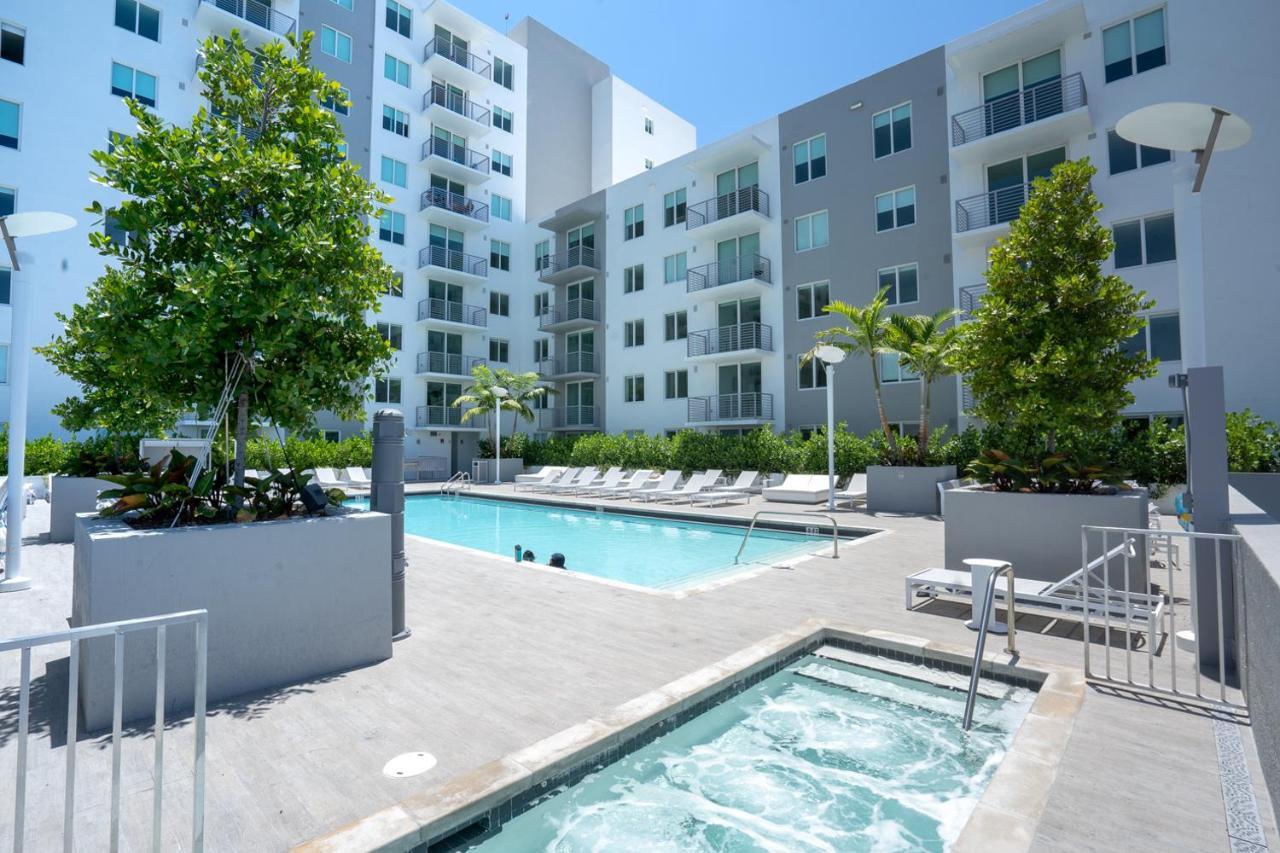 Outpost Miami Apartment Rentals With Heated Pool Exterior foto